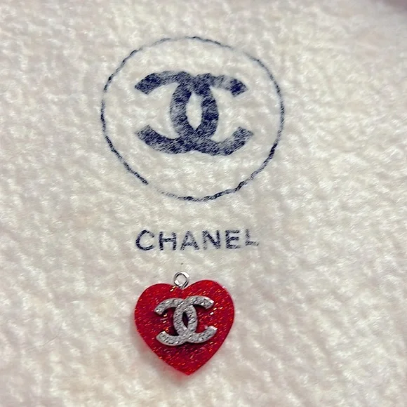 CC Heart Pendant charm - Picture 6 of 9